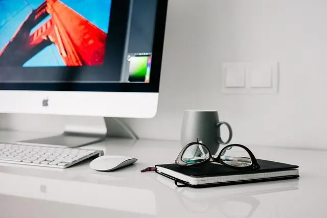 Pourquoi un bureau ergonomique est essentiel pour votre santé