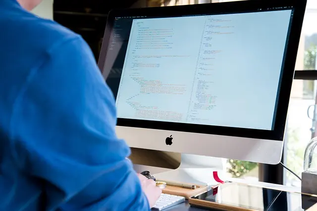 Ergonomie de bureau : Comment éviter les douleurs lombaires