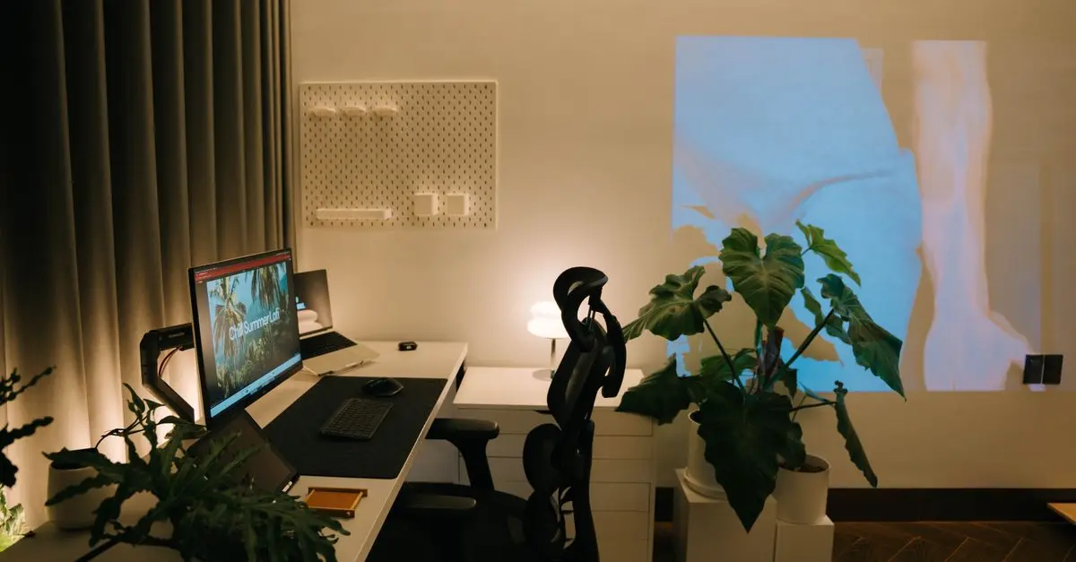 Comment choisir le bon éclairage pour un bureau ergonomique