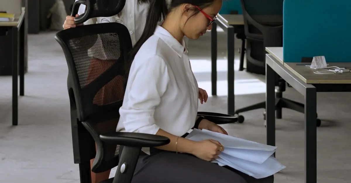Comment ajuster votre chaise de bureau pour un confort optimal