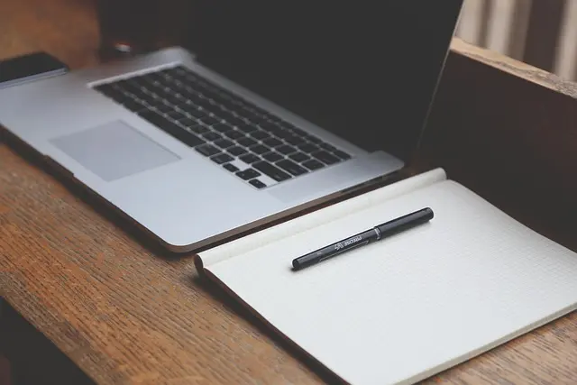 Comment améliorer l'ergonomie de votre bureau en 5 étapes