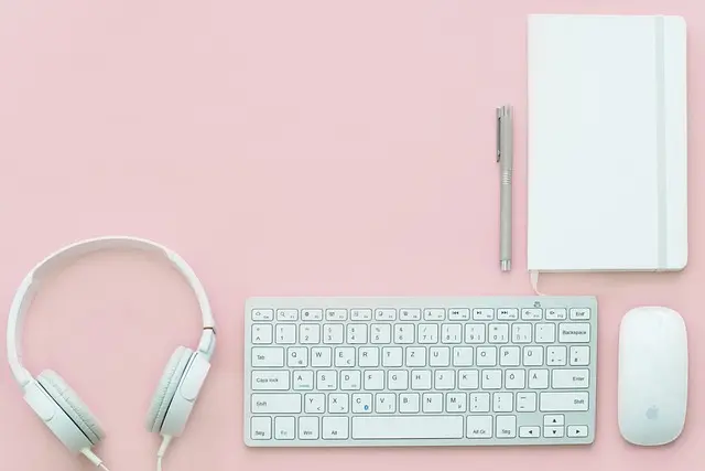 Comment choisir les meilleurs accessoires ergonomiques pour votre bureau