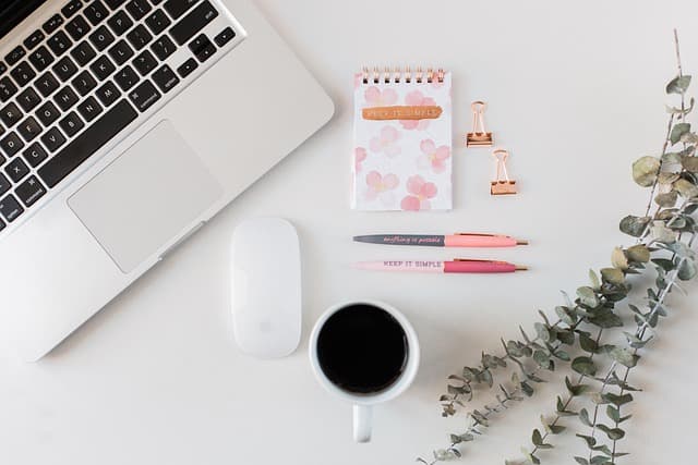 Comment choisir un bureau ergonomique adapté à vos besoins