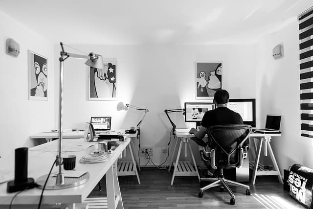 Les meilleures astuces pour améliorer l'ergonomie de votre bureau