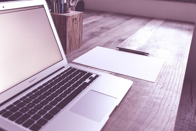 Comment choisir un bureau ergonomique adapté à vos besoins