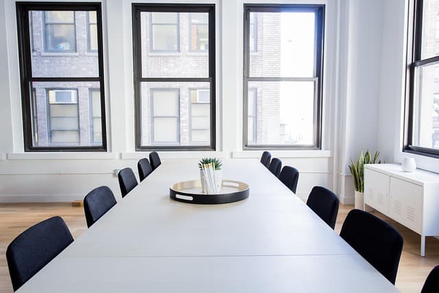Les meilleures techniques pour optimiser l'ergonomie de votre bureau